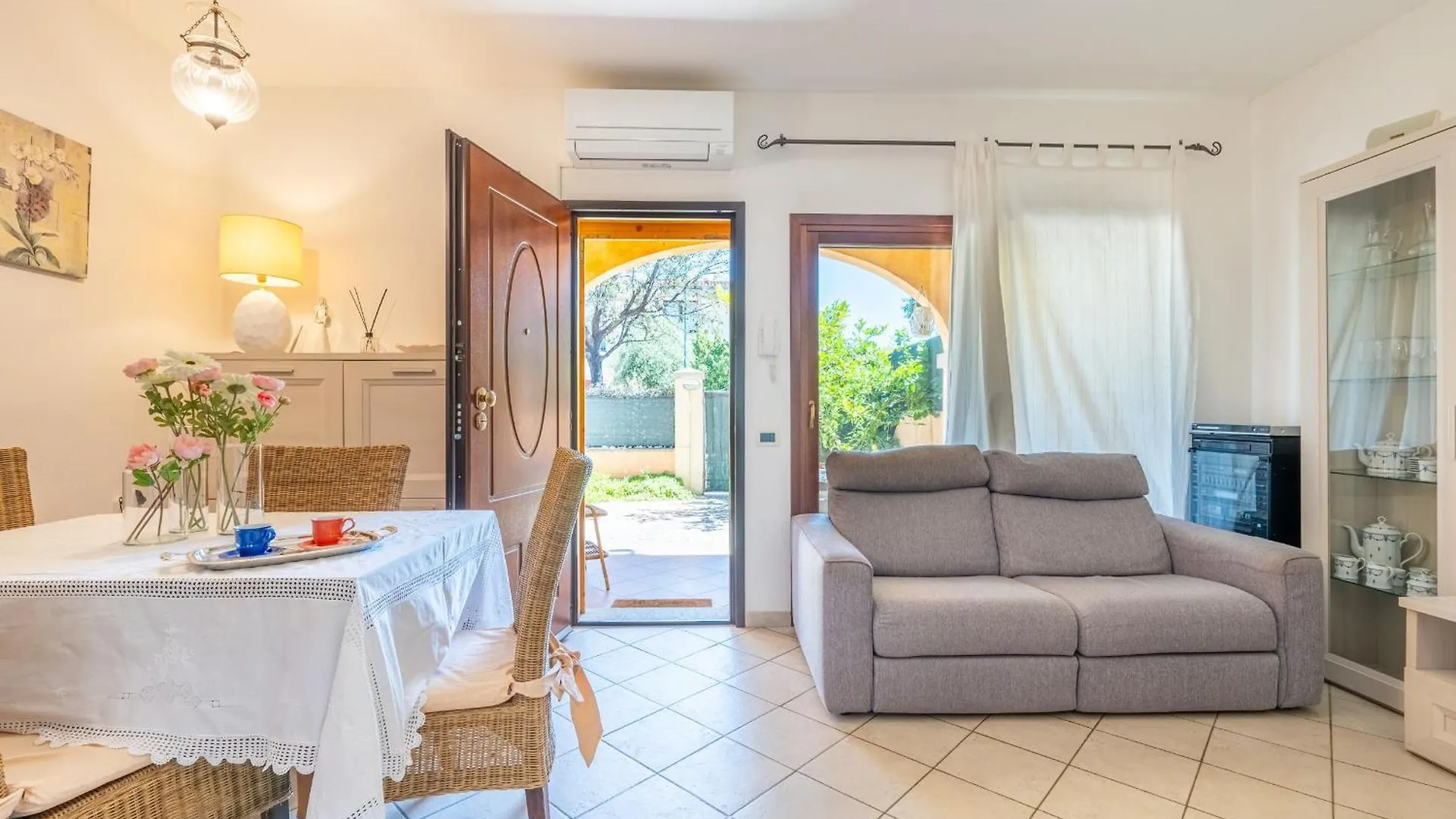 Villa Laura Capoterra Ιταλία