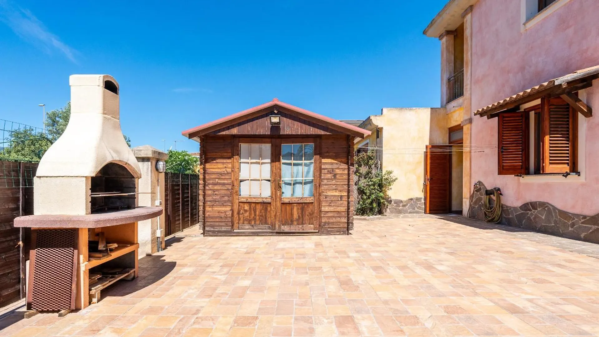 Casa vacanze Villa Laura Capoterra Italia
